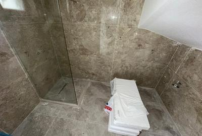 Casă cu 4 camere cu Canalizare în Dobroești - 13