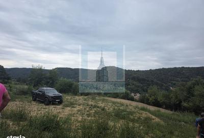 Teren de 1550 mp, în Central - 3
