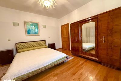 Casă cu 8 camere cu Teren 3389 Mp în Piatra Arsă