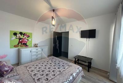 Apartament cu 2 camere decomandat, mobilat în Tractorul - 9