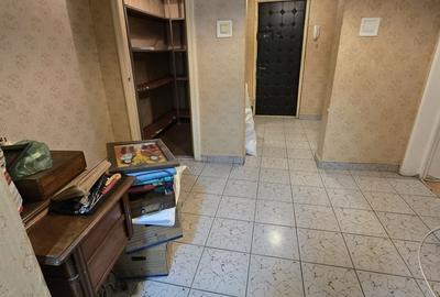 Apartament cu 2 camere semidecomandat în Berceni - 1
