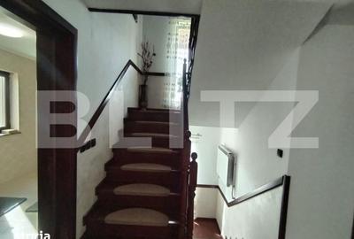 Casă cu 10 camere cu Teren 2300 Mp în Central - 3