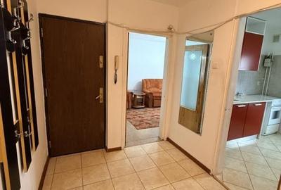 Apartament cu 3 camere decomandat, mobilat în Rahova - 12