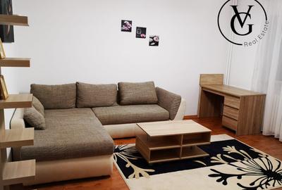 Garsonieră decomandată, mobilată în Central