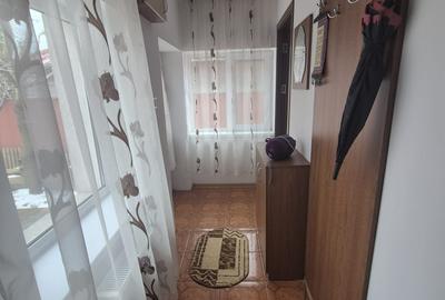 Casă cu 4 camere cu Canalizare în Central - 7