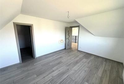 Casă cu 3 camere în Lazuri - 2