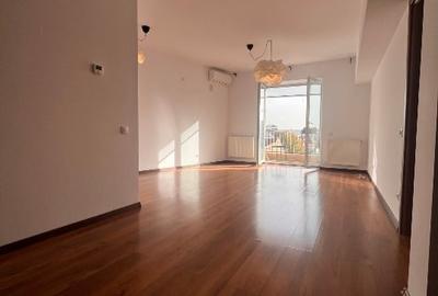 Vând apartament de 3 camere cu suprafață de 66 mp plus balcon de 4 mp - 7