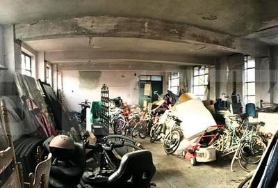 Spațiu comercial, de 400 mp, în Central - 2