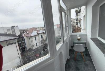 Garsonieră decomandată în Central - 2