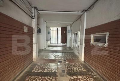 Apartament cu 5 camere decomandat în Central - 1