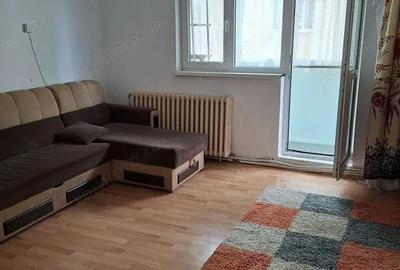 Apartament doua camere , etaj 2, Cetate - 2