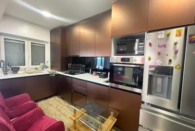 Casă cu 5 camere cu Teren 230 Mp în Balotești - 2