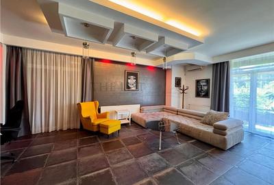 Apartament cu 3 camere decomandat, mobilat în Iancu Nicolae