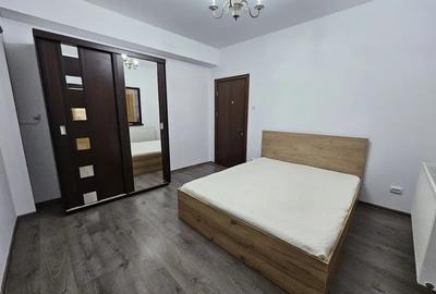 Apartament cu 3 camere decomandat în Cug