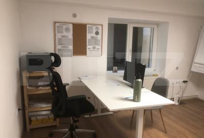 Apartament cu 2 camere nedecomandat în Central