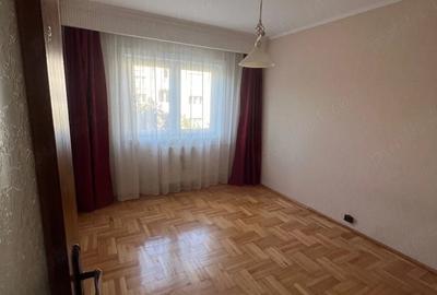 Apartament cu 3 camere decomandat în Rogerius - 7