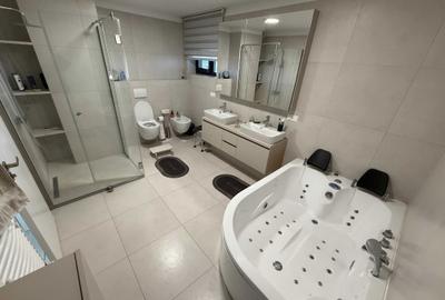 Apartament cu 3 camere decomandat în Mureșeni