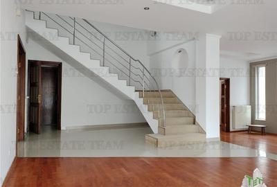 Casa de vanzare pe Erou Iancu Nicolae cu piscina Casa de vanzare pe Erou Iancu Nicolae cu piscina - 3