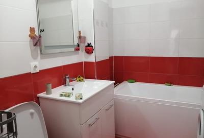 Apartament cu 2 camere decomandat, mobilat în Tractorul - 9