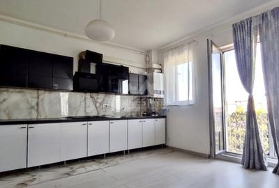 Apartament cu 3 camere decomandat în Colentina