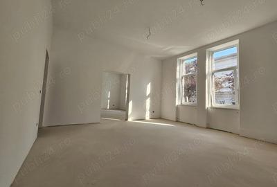 Spațiu comercial, de 103 mp, în Central - 6