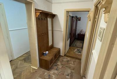 Apartament cu 2 camere decomandat în Sud