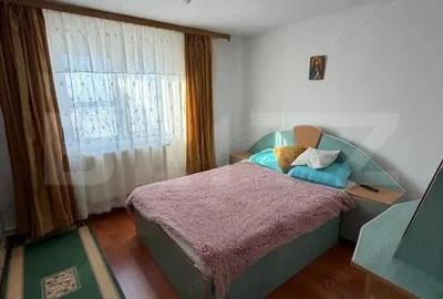 Casă cu Teren 2200 Mp în Central - 4