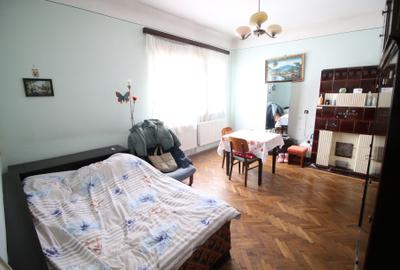 Casă individuală cu 4 camere cu Canalizare în Central - 9