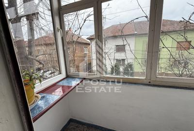 Apartament cu 3 camere decomandat, mobilat în Central - 13
