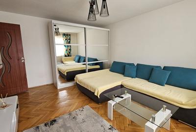 Apartament cu 3 camere decomandat, mobilat în Central - 4