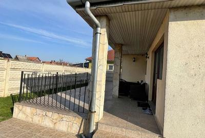 Casă cu 4 camere cu Teren 520 Mp în Borș - 11