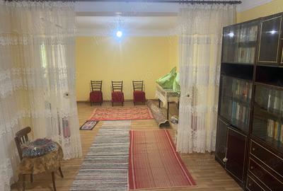 Casă cu 5 camere în Bârlad - 1