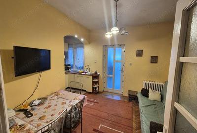 Vand casa 3 camere Moroasa - 1