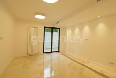 Vila cu 8 camere | zona linistita | 300mp - 4