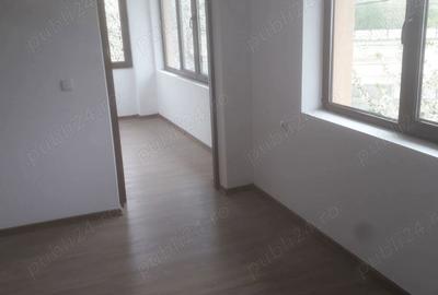 Casă cu 5 camere cu Teren 567 Mp în Târgu Neamț - 1