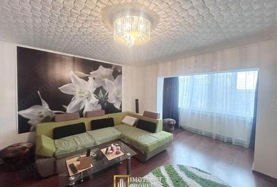 Apartament cu 3 camere decomandat în Boul Roșu - 2