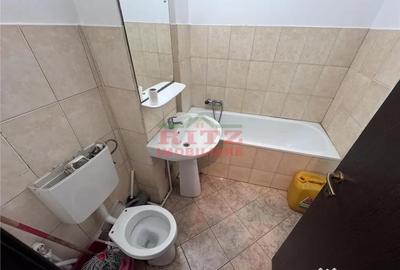 Apartament cu 3 camere semidecomandat în Zahana