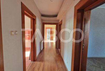 Casa 5 camere cu garaj si teren 961 mp de vanzare Sibiu zona Centrala - 6