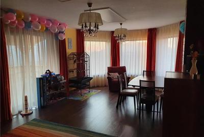Casă cu 7 camere cu Teren 415 Mp în Găneasa - 8
