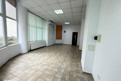 Spațiu comercial, de 33 mp, în Ultracentral - 6