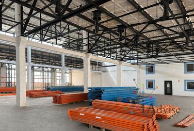 Spațiu industrial, de 1,080 mp, în Uzina 2 - 11