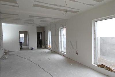 Duplex cu 5 camere cu Canalizare în Urseni - 6