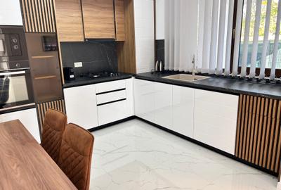 Corbeanca Ostratu, casa eleganta , singur curte  ! - 3