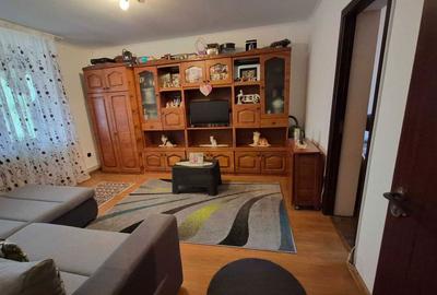 Apartament cu 3 camere decomandat în Central - 2