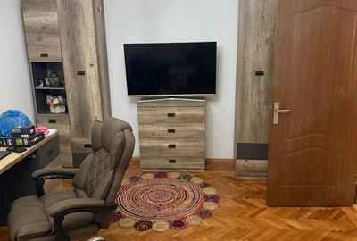 Inchiriez apartament 3 camere - 8