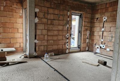 Casă cu 5 camere cu Canalizare în Florești - 8