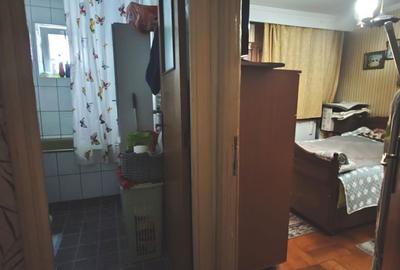 Apartament cu 2 camere decomandat în Calea București - 2