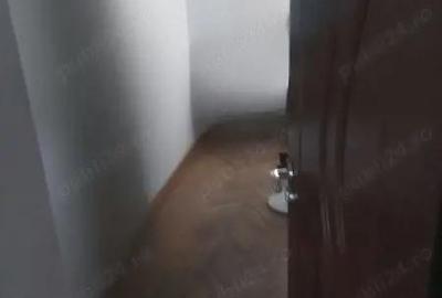 Apartament cu 3 camere semidecomandat în Războieni - 1