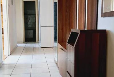 Apartament 3 camere zona garii (2 balcoane+2 Bai)Loc de parcare - 3