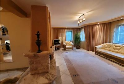 Casă cu 6 camere cu Teren 700 Mp în Central - 1